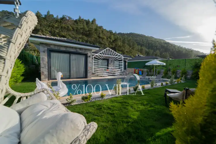 Villa Holly 2