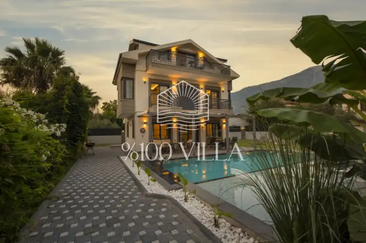 Villa Lore B