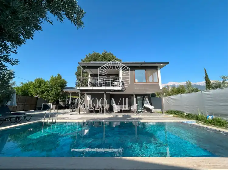 Villa Alacakaranlık