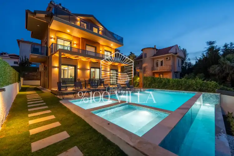Villa Azure Luxe