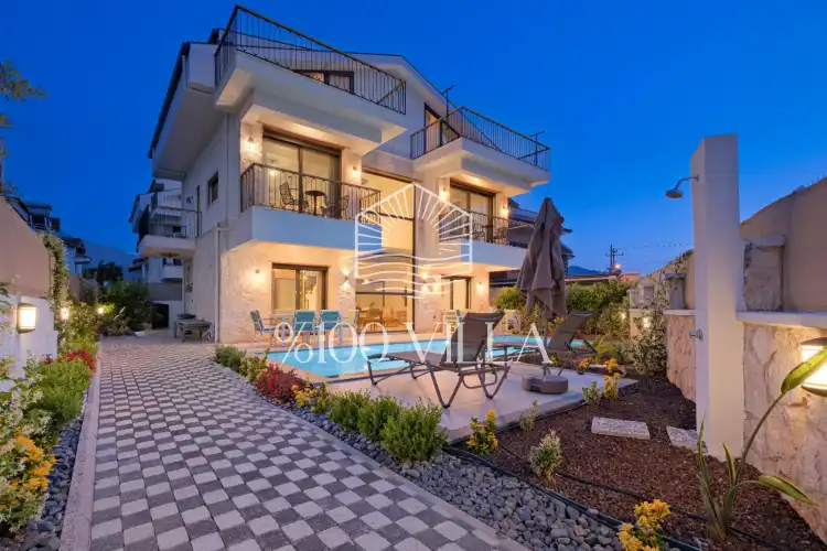 Villa Azmira Duo - Plaja Yakın ve Lüks Villa