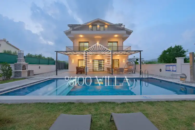 Villa Asay V.I.P