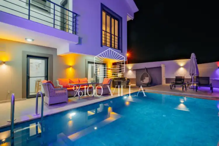 Villa Alp - Korunaklı Havuzlu ve Jakuzili 3+1 Villa