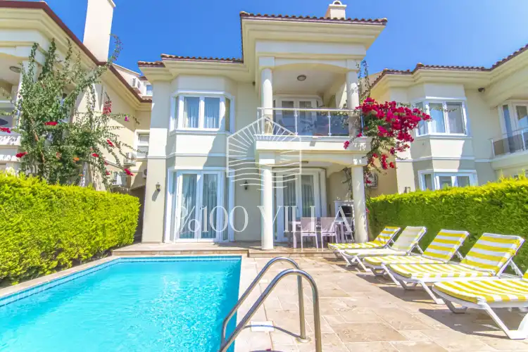Villa Oyster 5