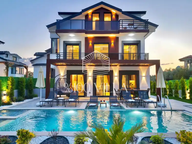 Villa Bellavue - Ailelere ve Kalabalık Misafirlere Uygun 4+1 Villa