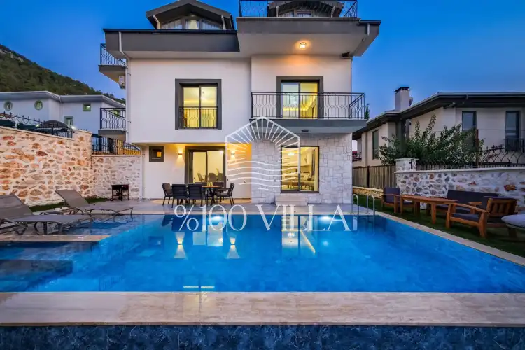 Villa Casa Familia - Ailelere ve Kalabalık Misafirlere Uygun 4+1 Villa