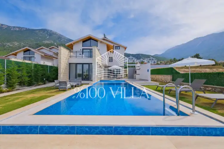 Villa İzii 1 - Ailelere ve Kalabalık Misafirlere Uygun Villa