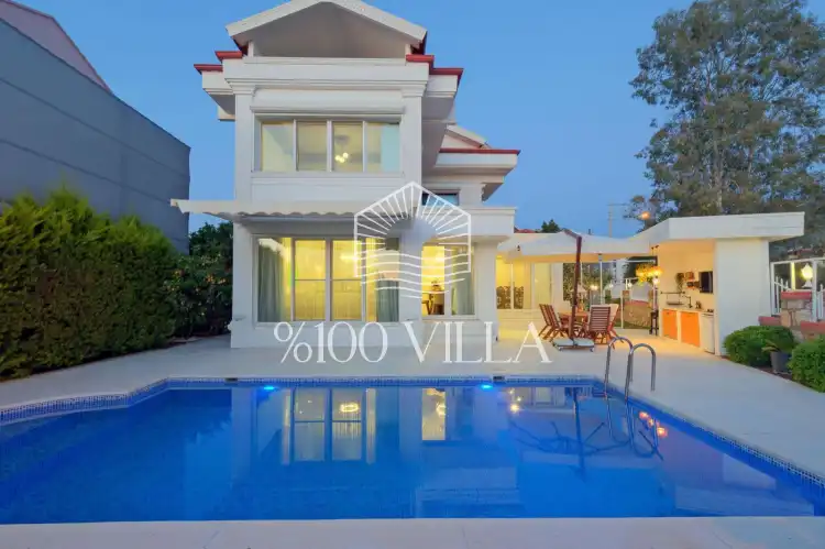 Villa White Rose