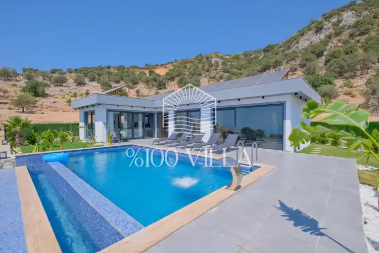 Villa Aura