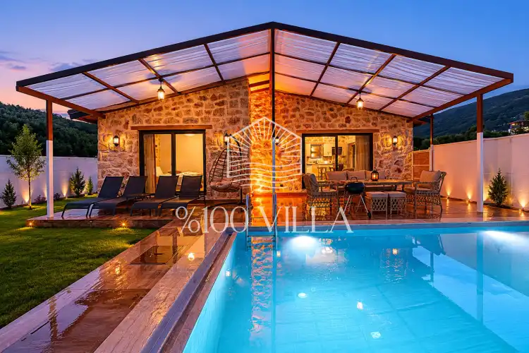 Villa Gray 2
