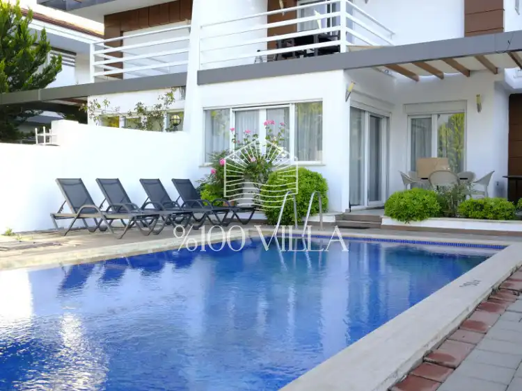 Villa Note