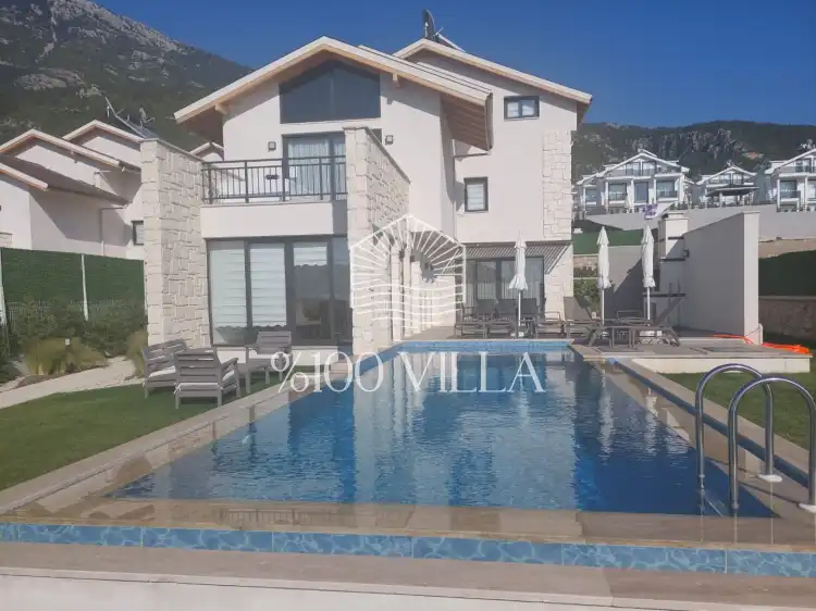 Villa İzii 3 - Ailelere ve Kalabalık Misafirlere Uygun Villa