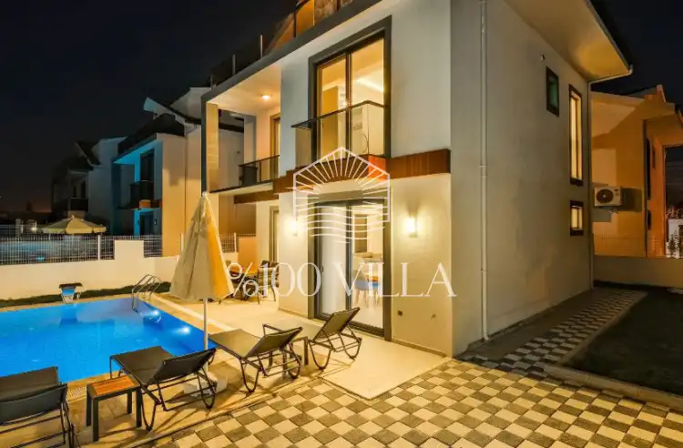Villa BEYZA DUO - Merkezi Konumda Villa