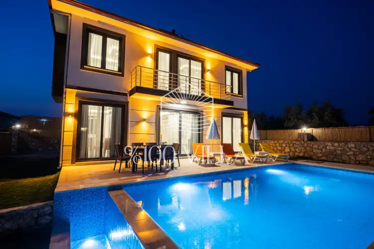 Villa PARLA DUO - Merkezi Konumda Villa
