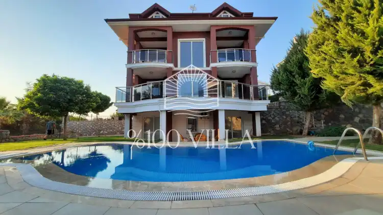 Villa Case