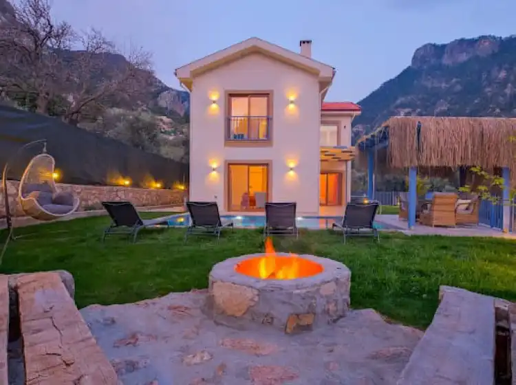 Villa Hira